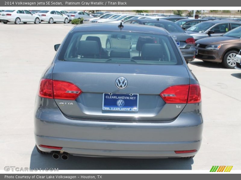 Platinum Gray Metallic / Titan Black 2014 Volkswagen Jetta SE Sedan