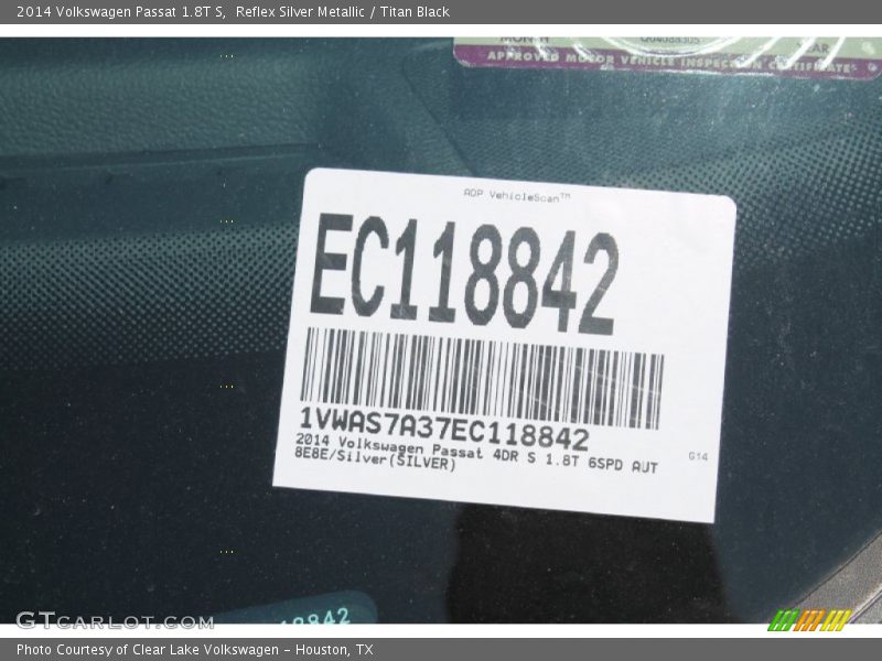 Reflex Silver Metallic / Titan Black 2014 Volkswagen Passat 1.8T S