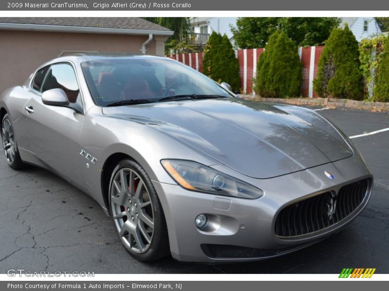 Grigio Alfieri (Grey) / Rosso Corallo 2009 Maserati GranTurismo