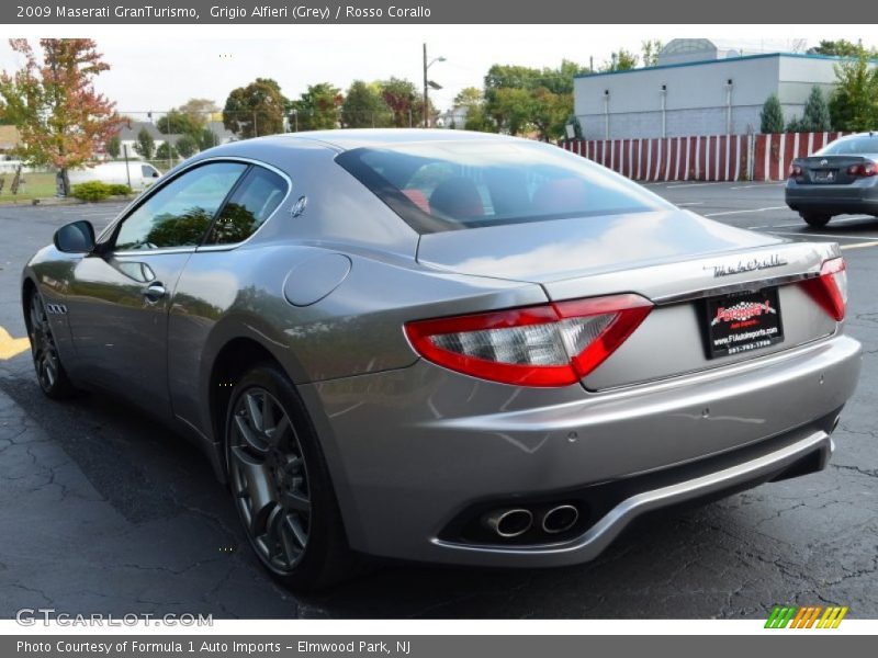 Grigio Alfieri (Grey) / Rosso Corallo 2009 Maserati GranTurismo