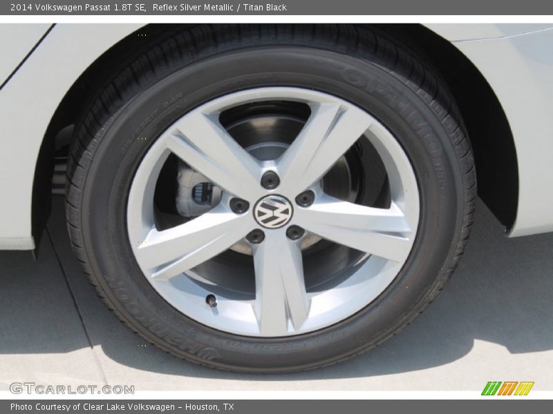Reflex Silver Metallic / Titan Black 2014 Volkswagen Passat 1.8T SE