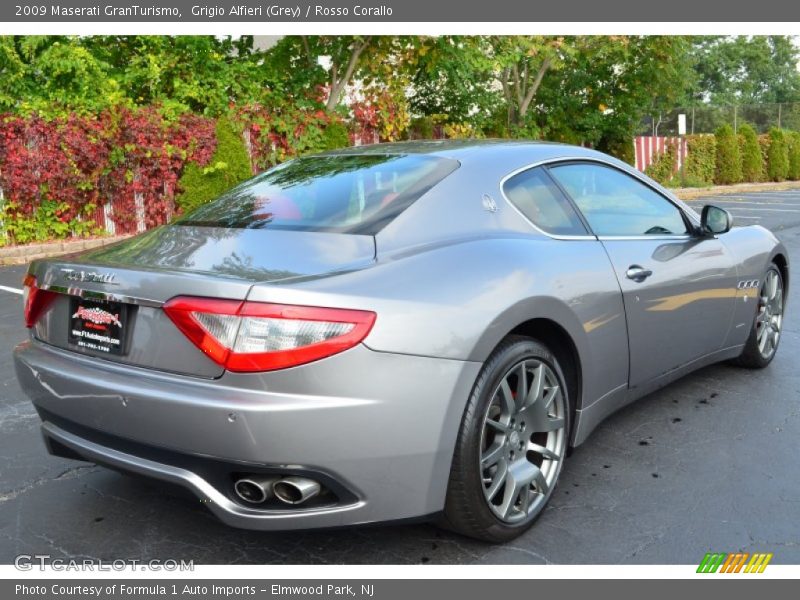 Grigio Alfieri (Grey) / Rosso Corallo 2009 Maserati GranTurismo