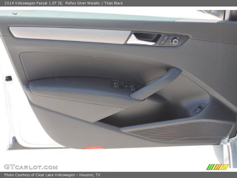 Reflex Silver Metallic / Titan Black 2014 Volkswagen Passat 1.8T SE