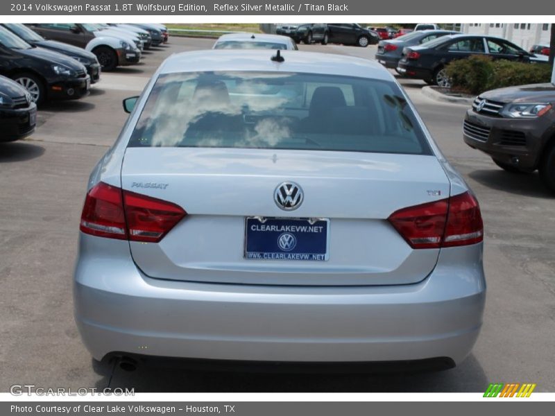 Reflex Silver Metallic / Titan Black 2014 Volkswagen Passat 1.8T Wolfsburg Edition