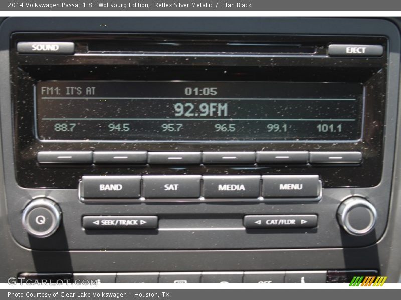 Reflex Silver Metallic / Titan Black 2014 Volkswagen Passat 1.8T Wolfsburg Edition