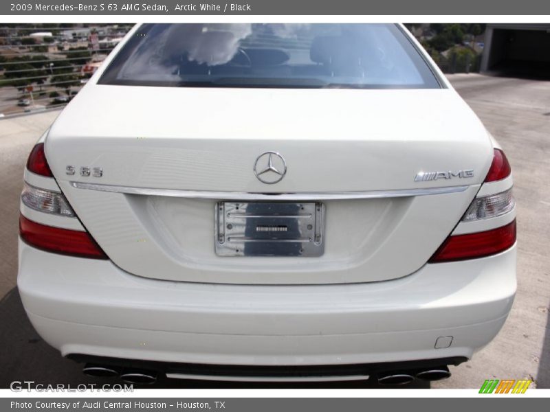 Arctic White / Black 2009 Mercedes-Benz S 63 AMG Sedan