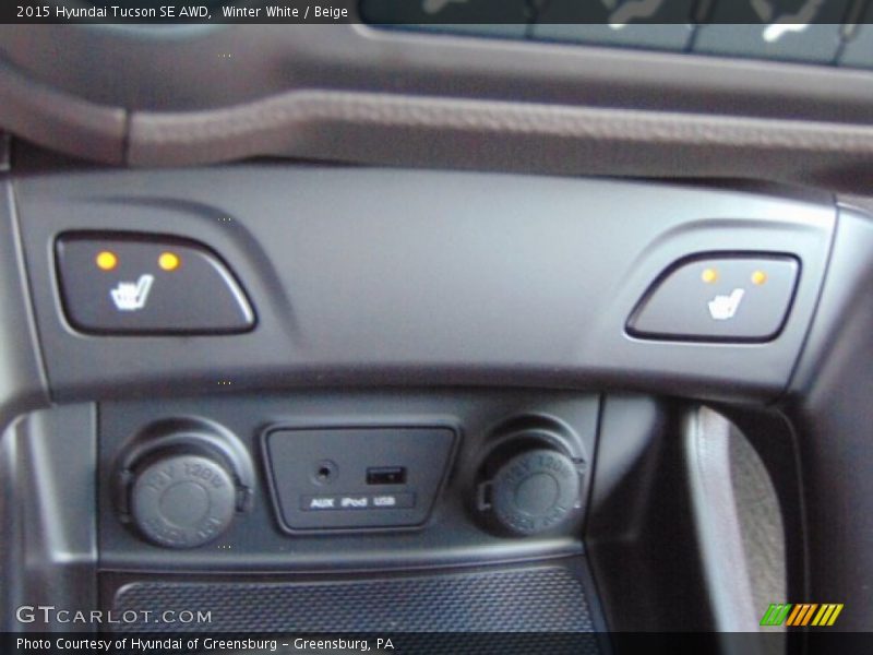 Winter White / Beige 2015 Hyundai Tucson SE AWD