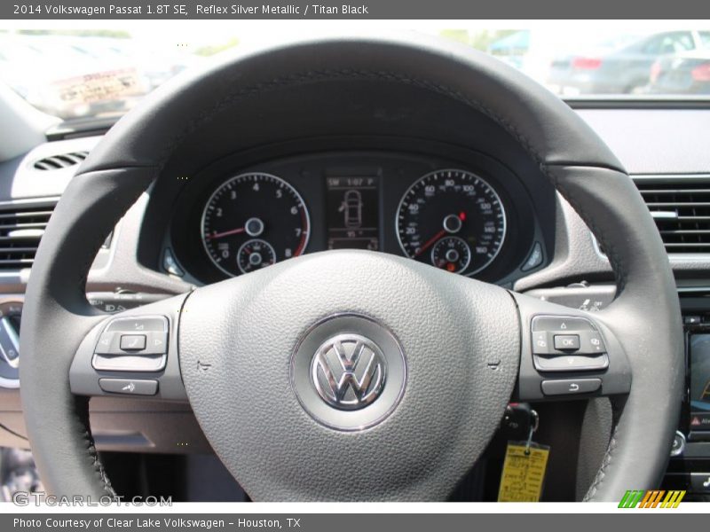 Reflex Silver Metallic / Titan Black 2014 Volkswagen Passat 1.8T SE