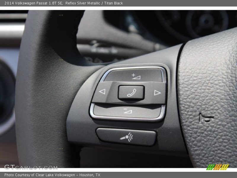 Reflex Silver Metallic / Titan Black 2014 Volkswagen Passat 1.8T SE
