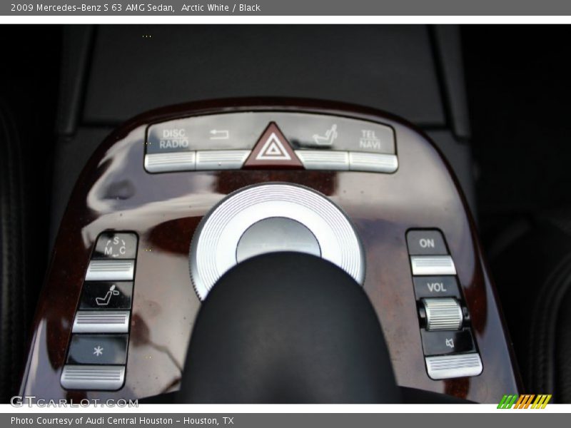 Arctic White / Black 2009 Mercedes-Benz S 63 AMG Sedan