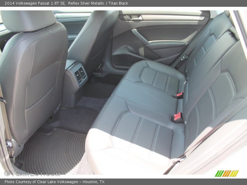 Reflex Silver Metallic / Titan Black 2014 Volkswagen Passat 1.8T SE