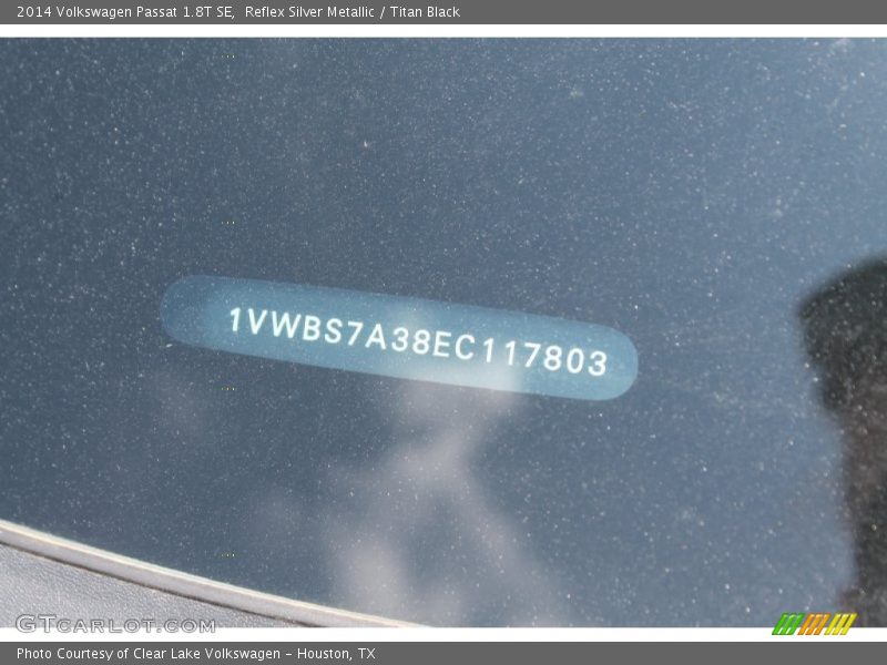 Reflex Silver Metallic / Titan Black 2014 Volkswagen Passat 1.8T SE