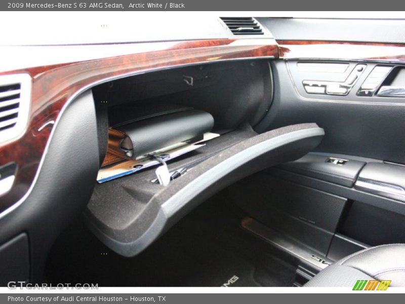Arctic White / Black 2009 Mercedes-Benz S 63 AMG Sedan