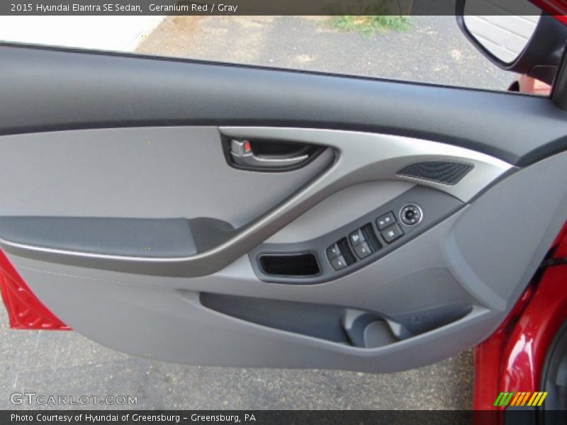 Geranium Red / Gray 2015 Hyundai Elantra SE Sedan