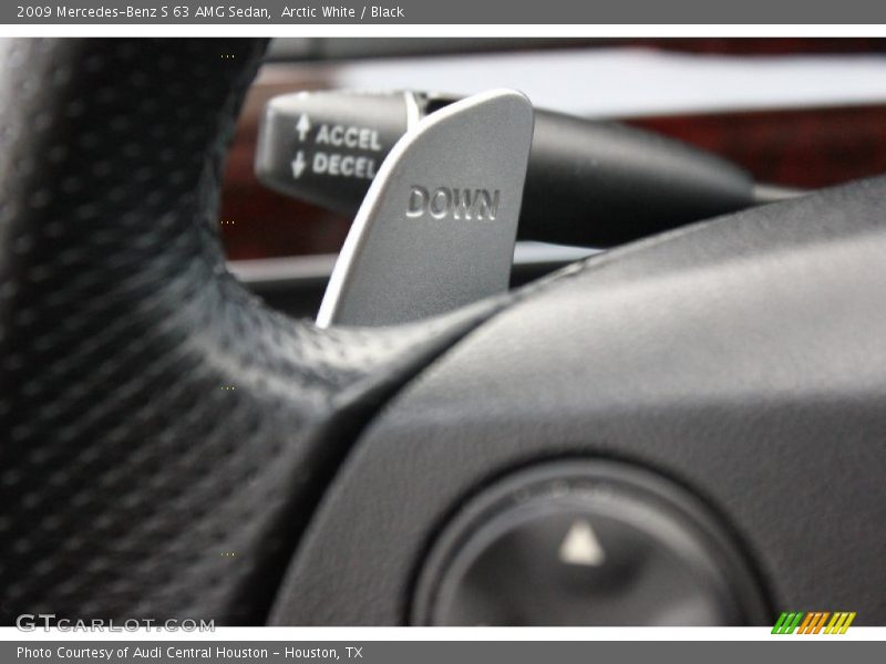 Arctic White / Black 2009 Mercedes-Benz S 63 AMG Sedan