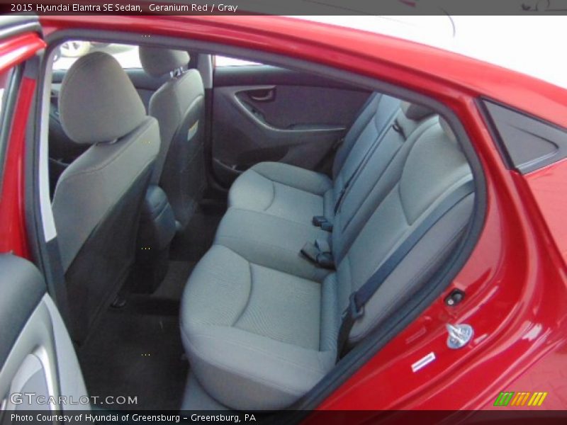 Geranium Red / Gray 2015 Hyundai Elantra SE Sedan