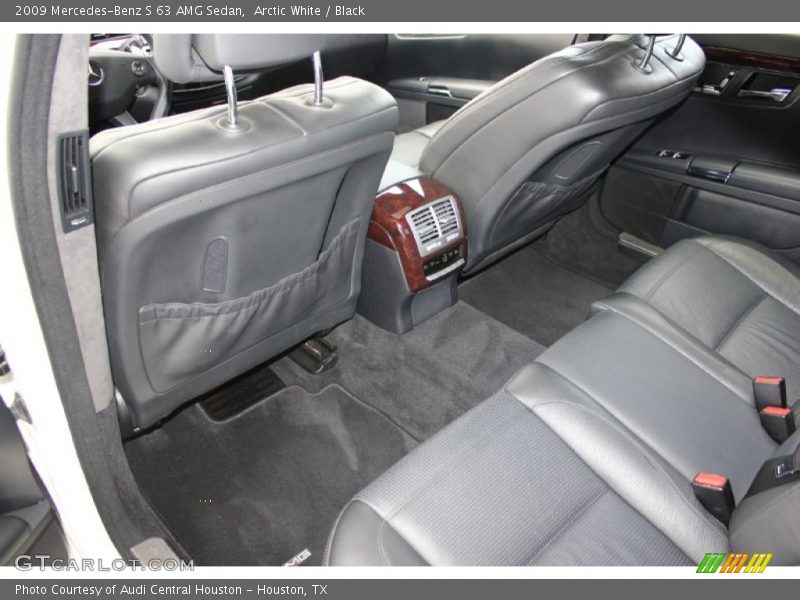Arctic White / Black 2009 Mercedes-Benz S 63 AMG Sedan