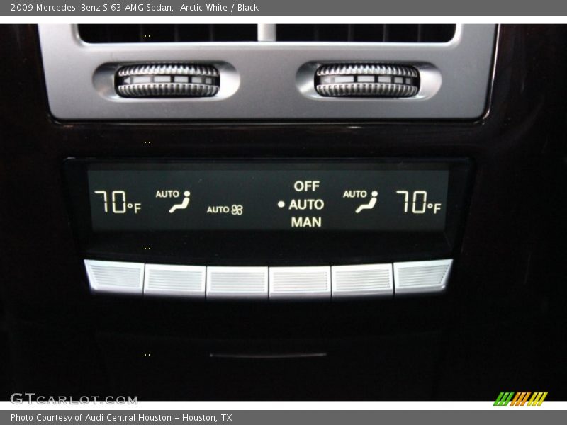 Arctic White / Black 2009 Mercedes-Benz S 63 AMG Sedan
