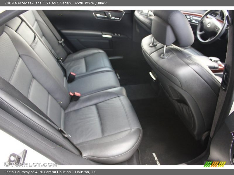 Arctic White / Black 2009 Mercedes-Benz S 63 AMG Sedan