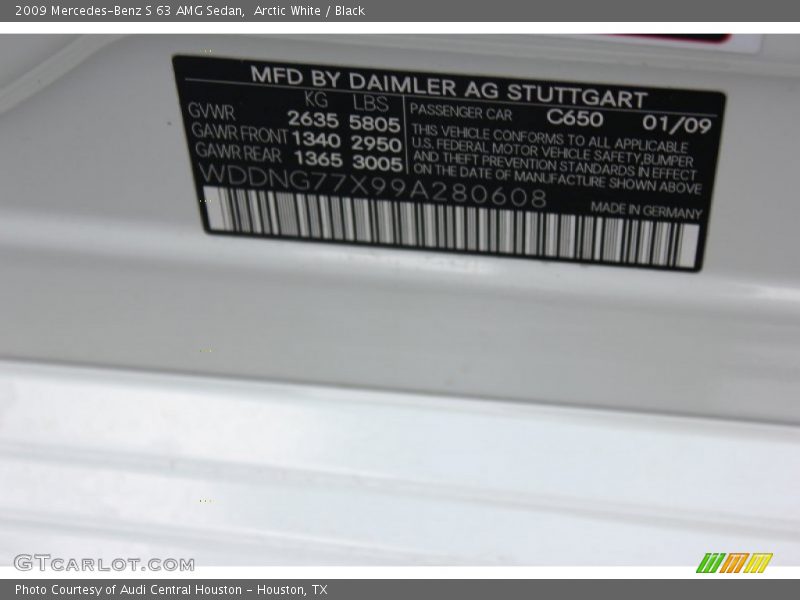 Arctic White / Black 2009 Mercedes-Benz S 63 AMG Sedan