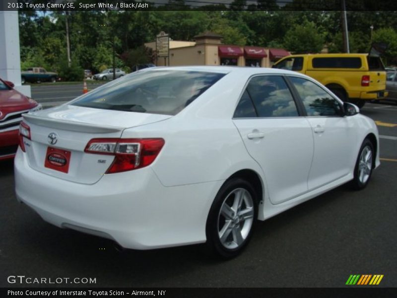 Super White / Black/Ash 2012 Toyota Camry SE