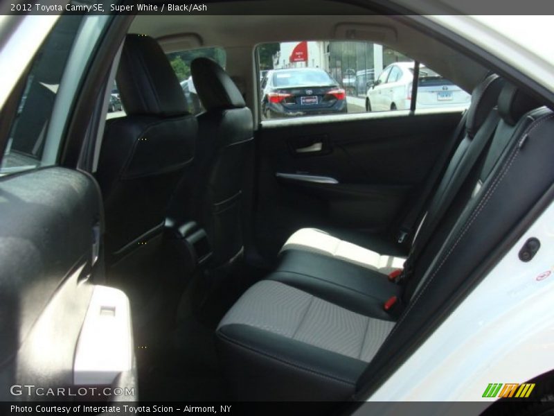 Super White / Black/Ash 2012 Toyota Camry SE
