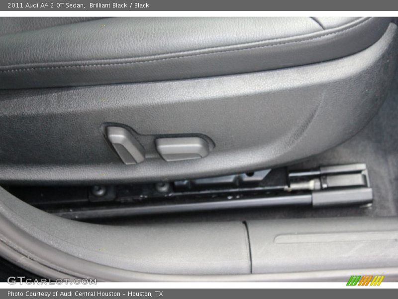Brilliant Black / Black 2011 Audi A4 2.0T Sedan