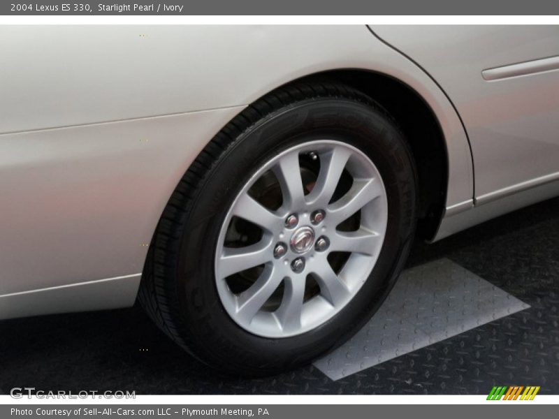 Starlight Pearl / Ivory 2004 Lexus ES 330