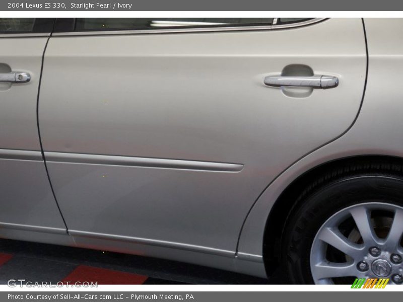 Starlight Pearl / Ivory 2004 Lexus ES 330
