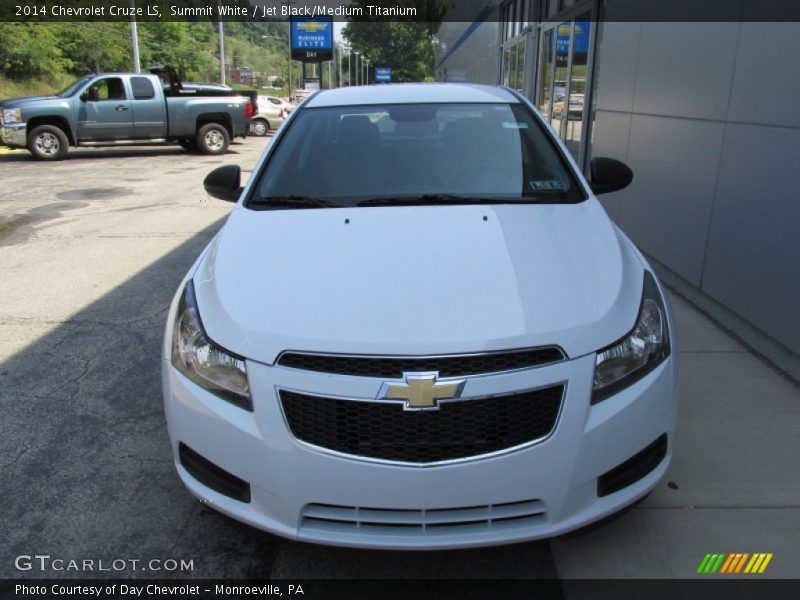 Summit White / Jet Black/Medium Titanium 2014 Chevrolet Cruze LS