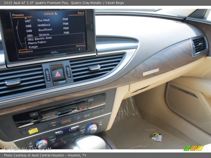 Dashboard of 2015 A7 3.0T quattro Premium Plus