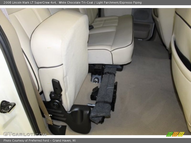 White Chocolate Tri-Coat / Light Parchment/Espresso Piping 2008 Lincoln Mark LT SuperCrew 4x4