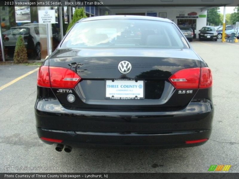 Black Uni / Titan Black 2013 Volkswagen Jetta SE Sedan