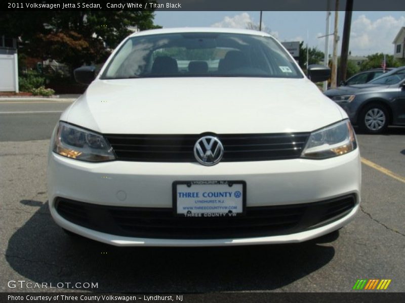 Candy White / Titan Black 2011 Volkswagen Jetta S Sedan