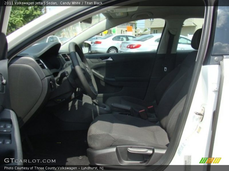 Candy White / Titan Black 2011 Volkswagen Jetta S Sedan