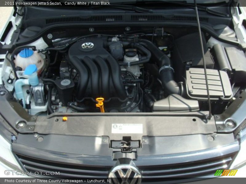 Candy White / Titan Black 2011 Volkswagen Jetta S Sedan