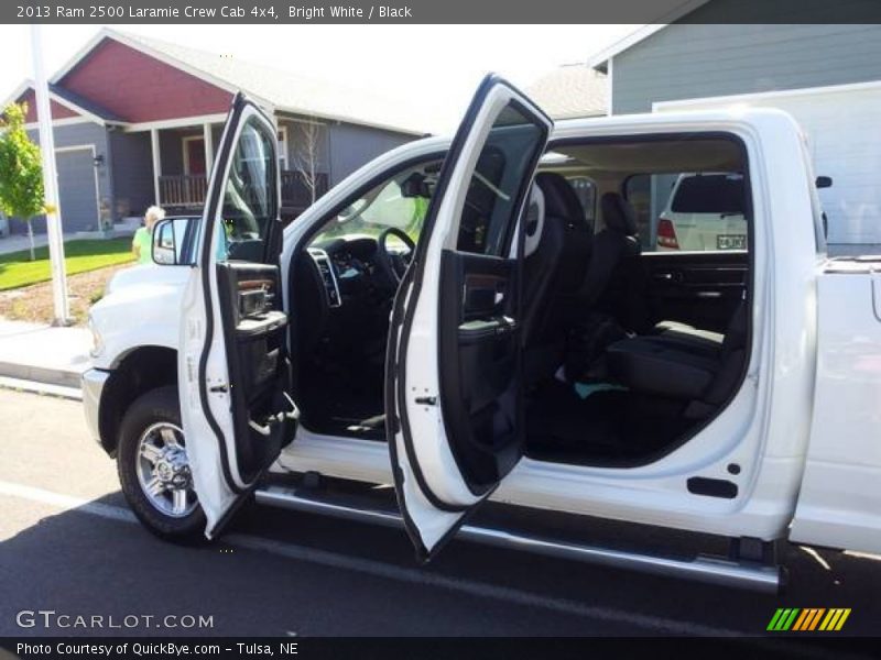 Bright White / Black 2013 Ram 2500 Laramie Crew Cab 4x4