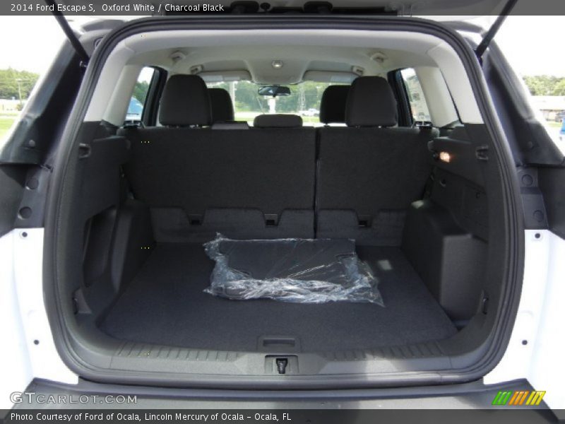 Oxford White / Charcoal Black 2014 Ford Escape S