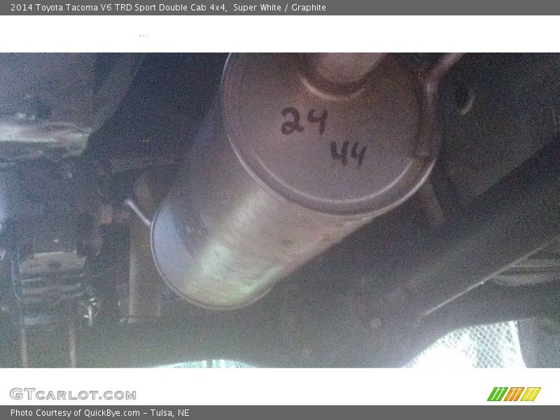 Super White / Graphite 2014 Toyota Tacoma V6 TRD Sport Double Cab 4x4