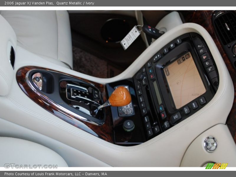 Quartz Metallic / Ivory 2006 Jaguar XJ Vanden Plas