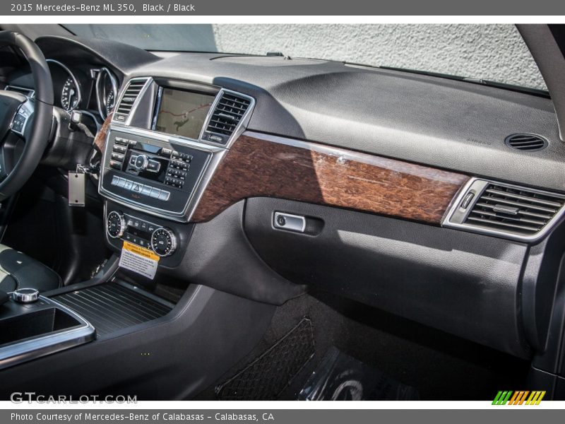 Dashboard of 2015 ML 350