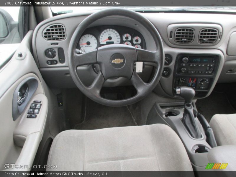 Silverstone Metallic / Light Gray 2005 Chevrolet TrailBlazer LS 4x4