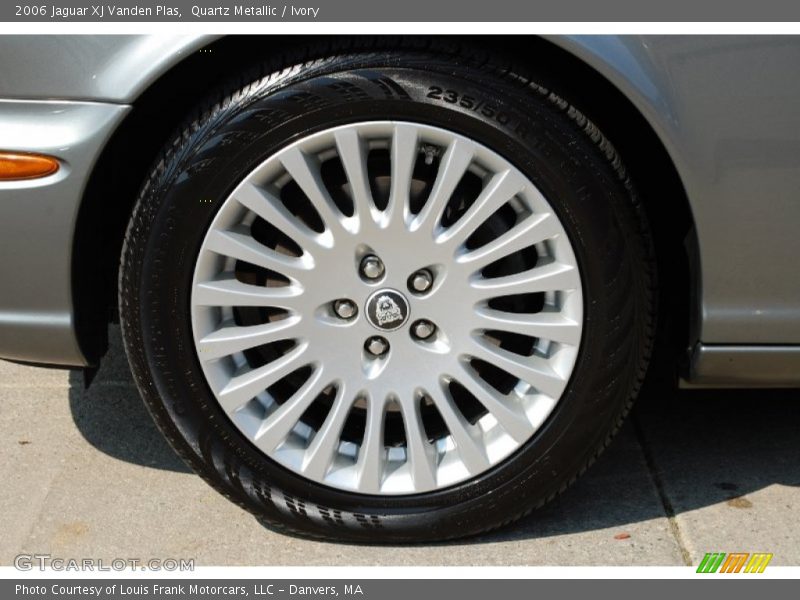 Quartz Metallic / Ivory 2006 Jaguar XJ Vanden Plas
