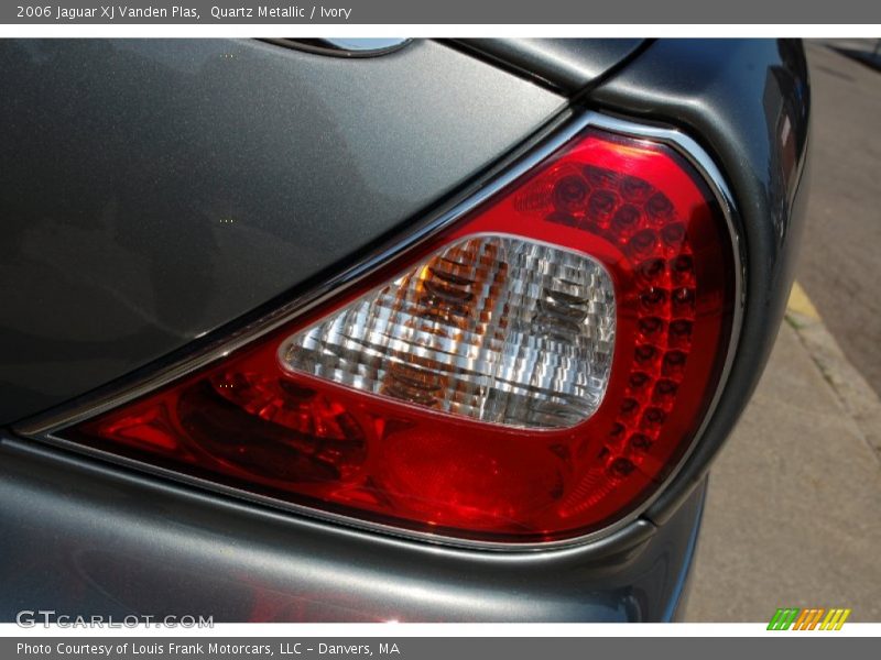 Quartz Metallic / Ivory 2006 Jaguar XJ Vanden Plas