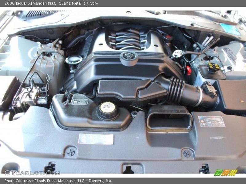 Quartz Metallic / Ivory 2006 Jaguar XJ Vanden Plas