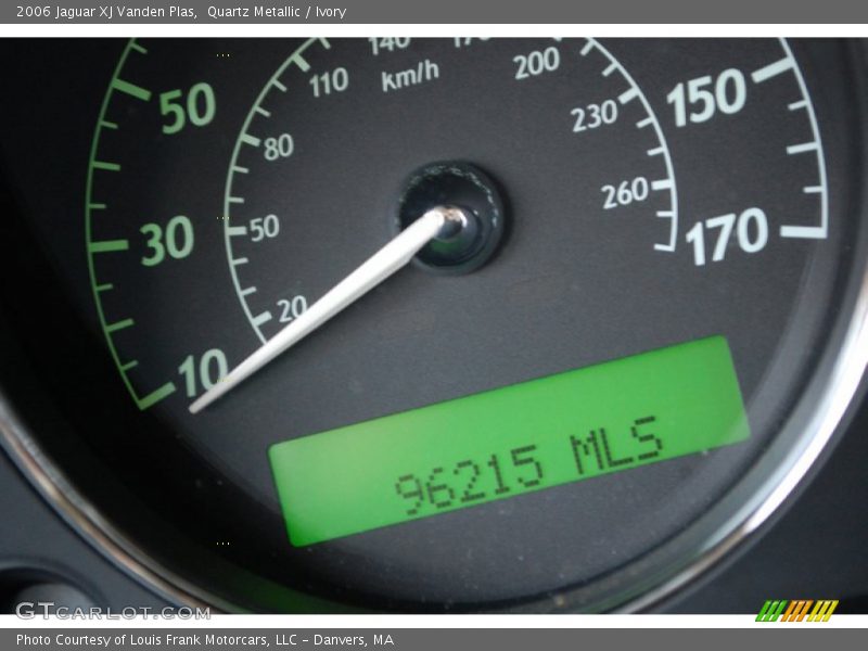 Quartz Metallic / Ivory 2006 Jaguar XJ Vanden Plas