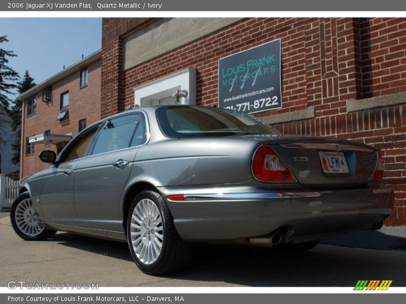 Quartz Metallic / Ivory 2006 Jaguar XJ Vanden Plas