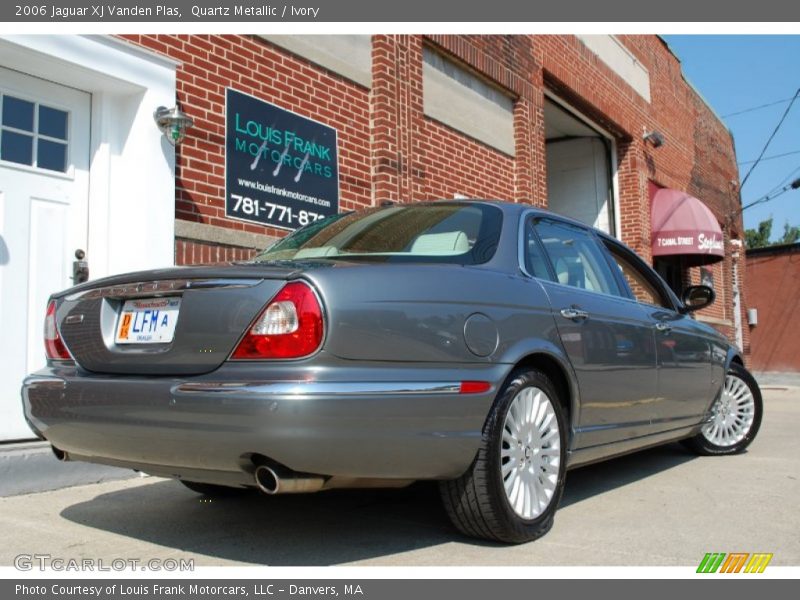 Quartz Metallic / Ivory 2006 Jaguar XJ Vanden Plas