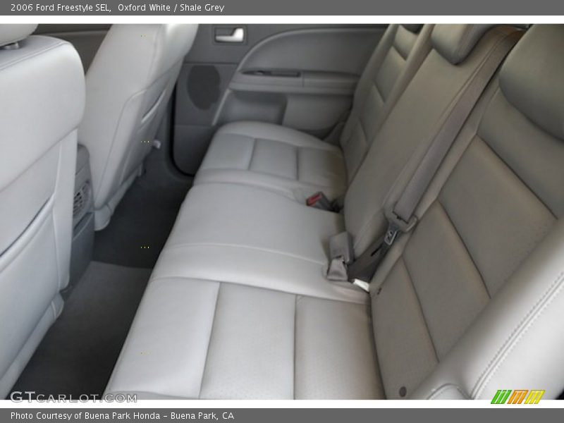 Oxford White / Shale Grey 2006 Ford Freestyle SEL