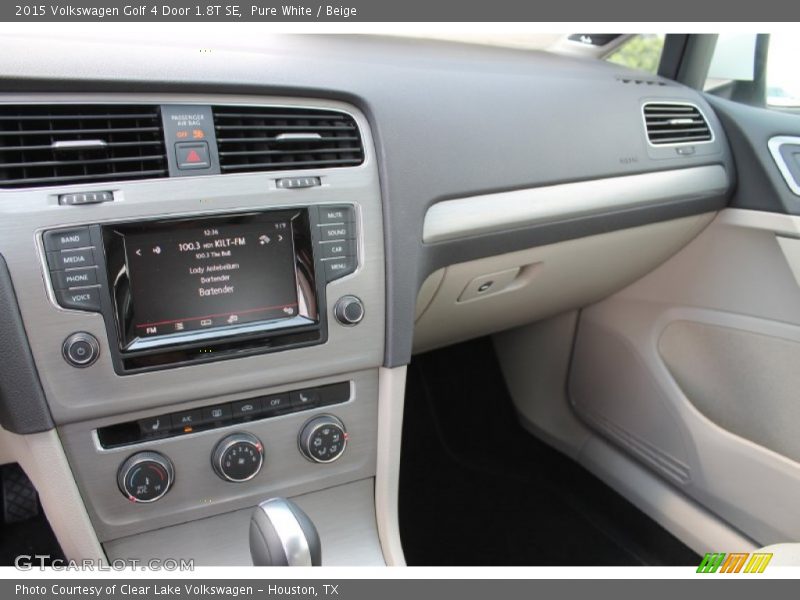 Dashboard of 2015 Golf 4 Door 1.8T SE